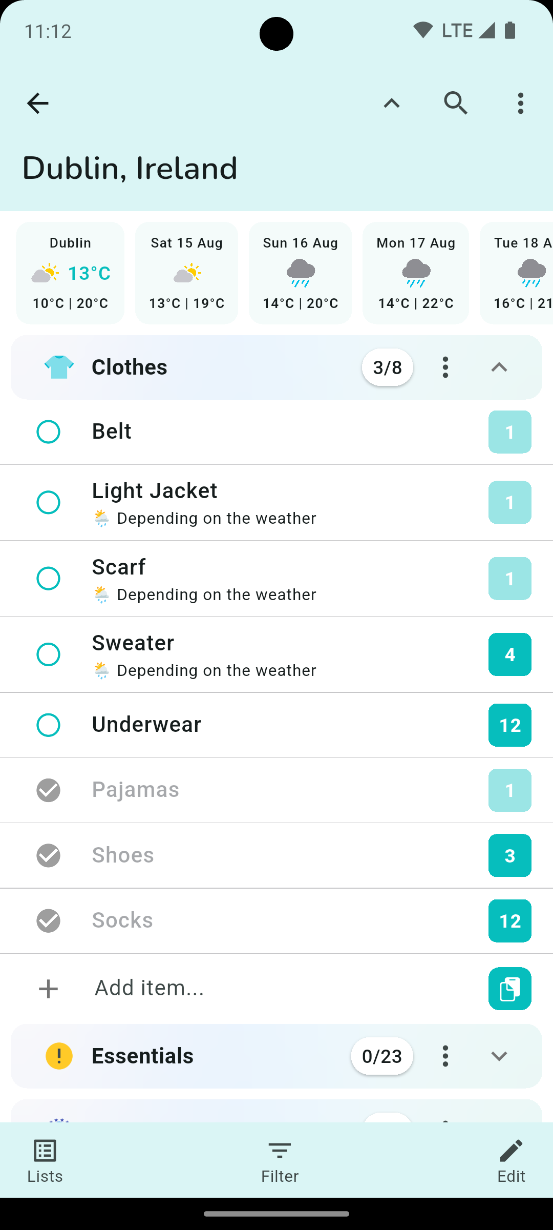 Packr showing the weather forecast for a destination alongside the packing list